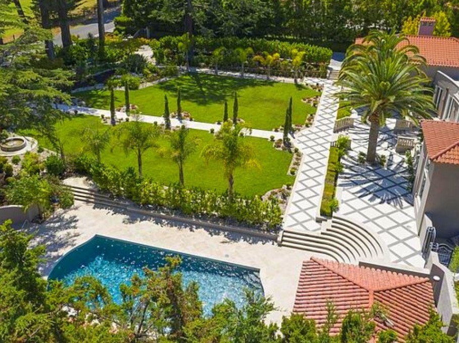 The first AGI House, Hillsborough — aerial garden view